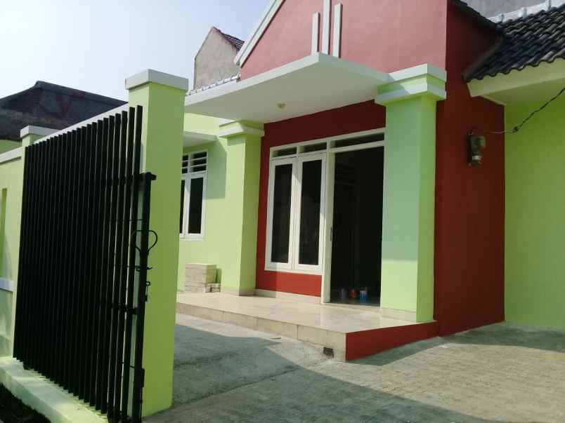 dijual rumah medang serpong