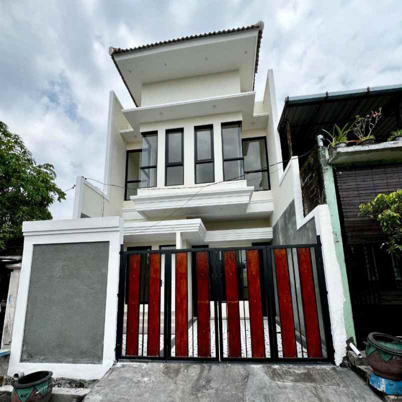 dijual rumah medayu utara