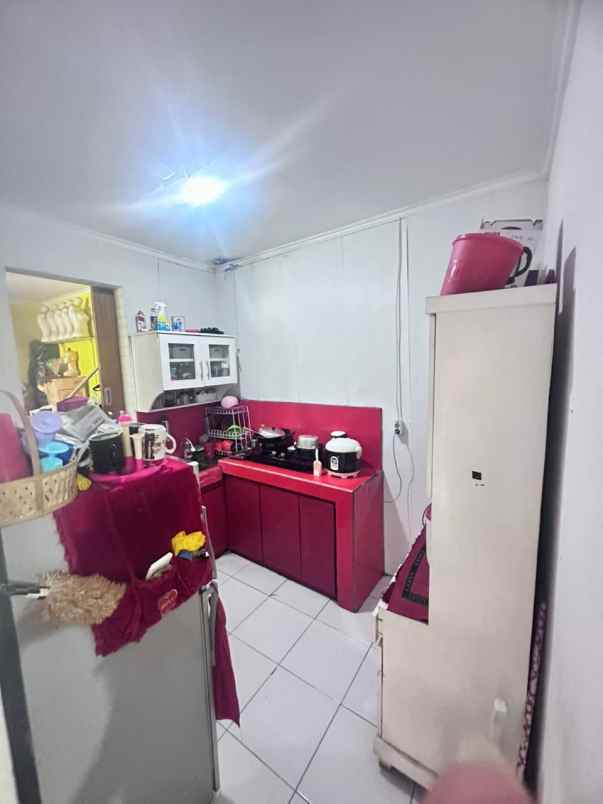 dijual rumah mega regency