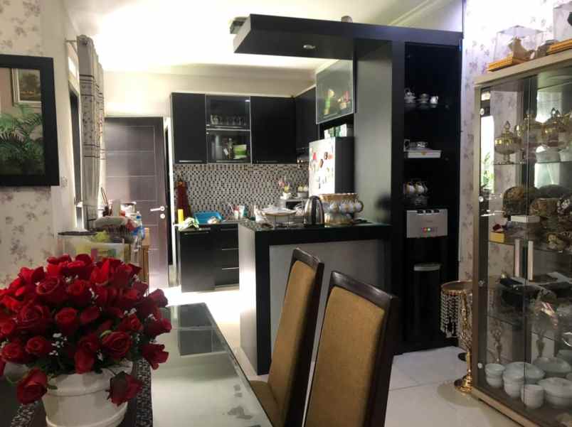 dijual rumah mengger sayap batununggal