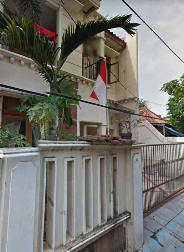 dijual rumah menteng jakarta pusat 2 5 lantai nego