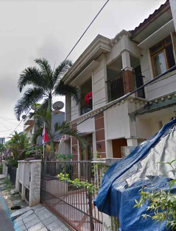 dijual rumah menteng jakarta pusat 2 5 lantai nego