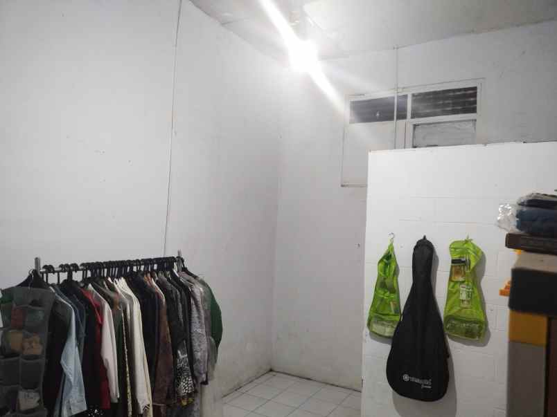 dijual rumah menteng unit bagus standart 1 lantai