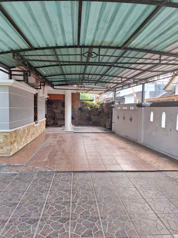 dijual rumah mewah harga murah daerah berbah sleman