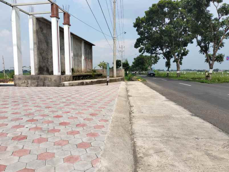 dijual rumah mewah murah di solo baru baki