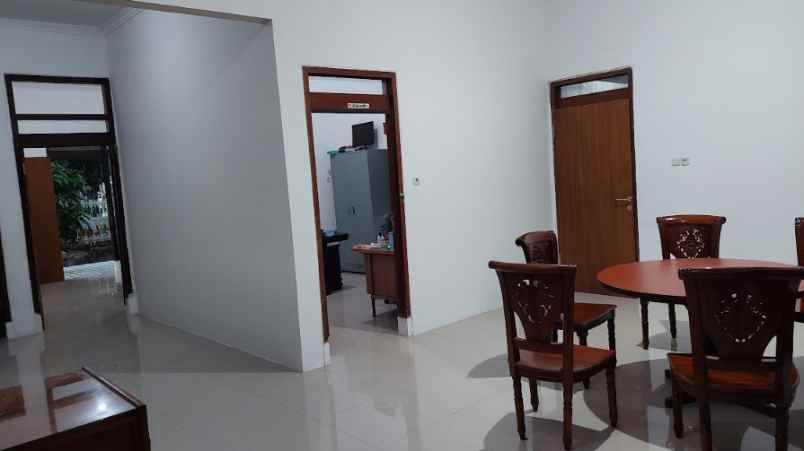 dijual rumah ngagel jaya