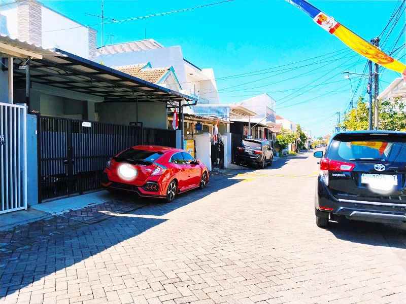 dijual rumah nirwana eksekutif