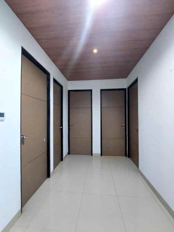 dijual rumah nuansa bali maisonette