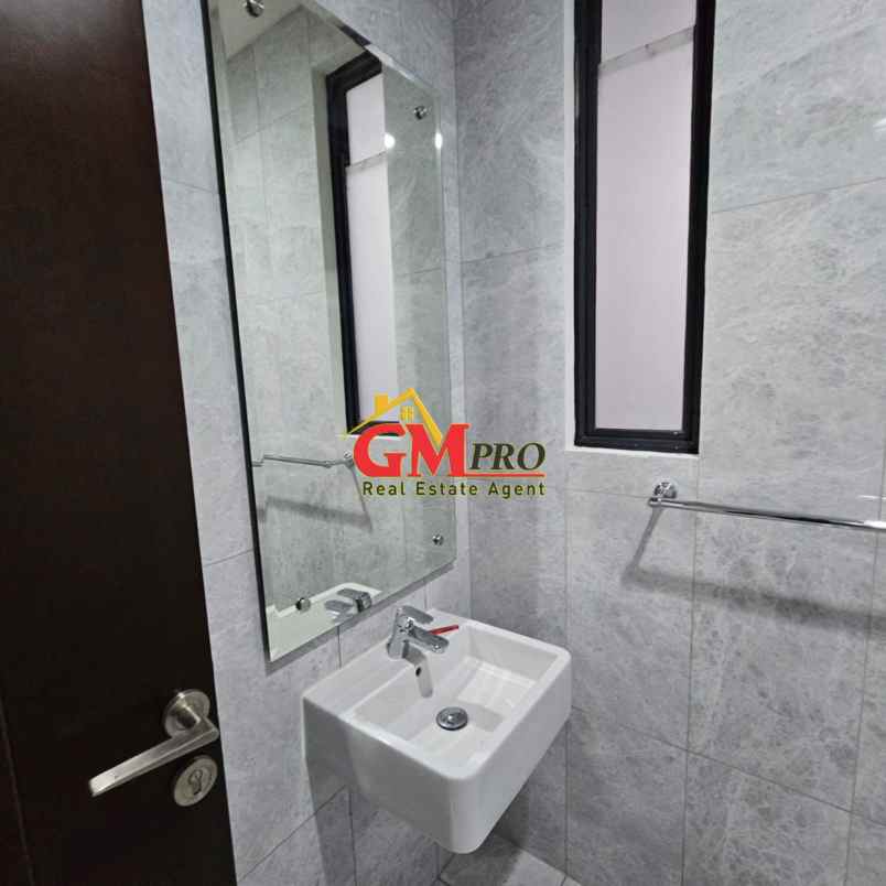 dijual rumah nyaman di podomoro park bandung