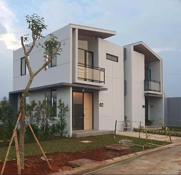 dijual rumah orange county boulevard