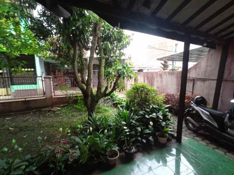 dijual rumah padasuka