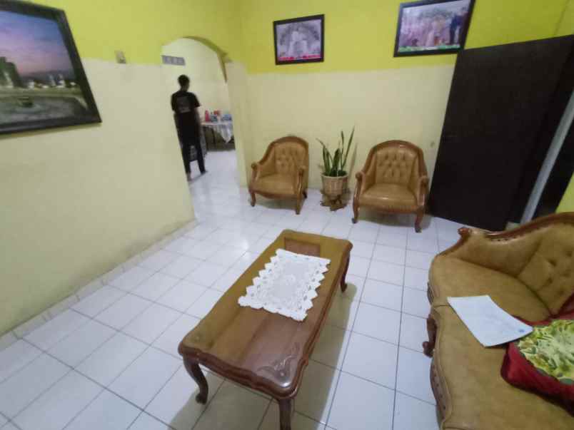 dijual rumah padasuka