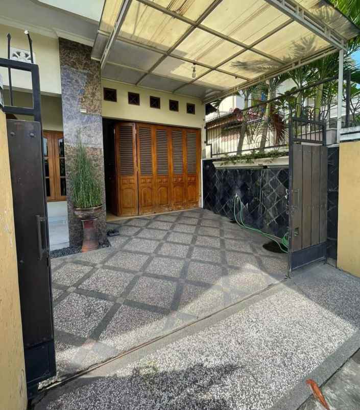 dijual rumah pajangan bantul diy