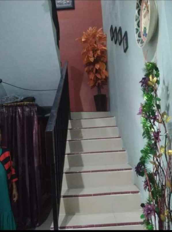 dijual rumah pakis