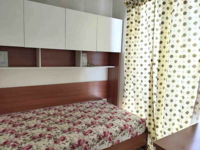 dijual rumah pakuwon city