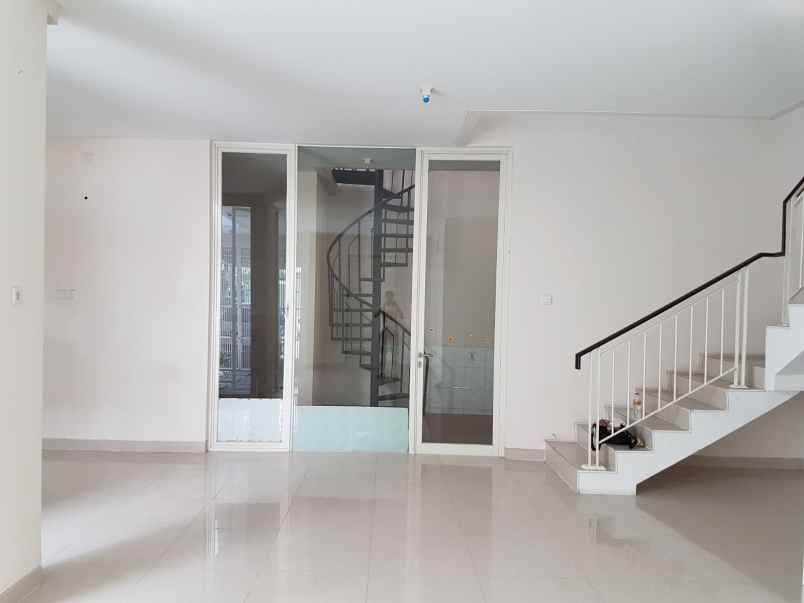 dijual rumah pakuwon city east coast park