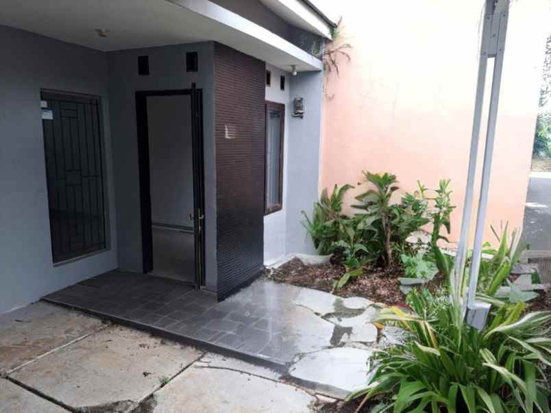 dijual rumah pamulang lestari residence