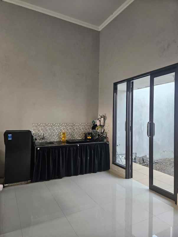 dijual rumah pandanaran hills