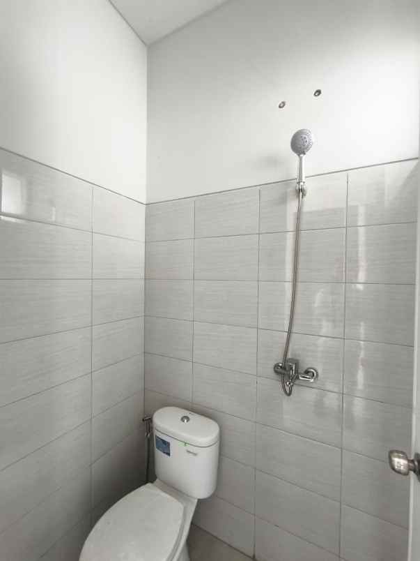 dijual rumah park sunrise 1 lantai 700 jutaan