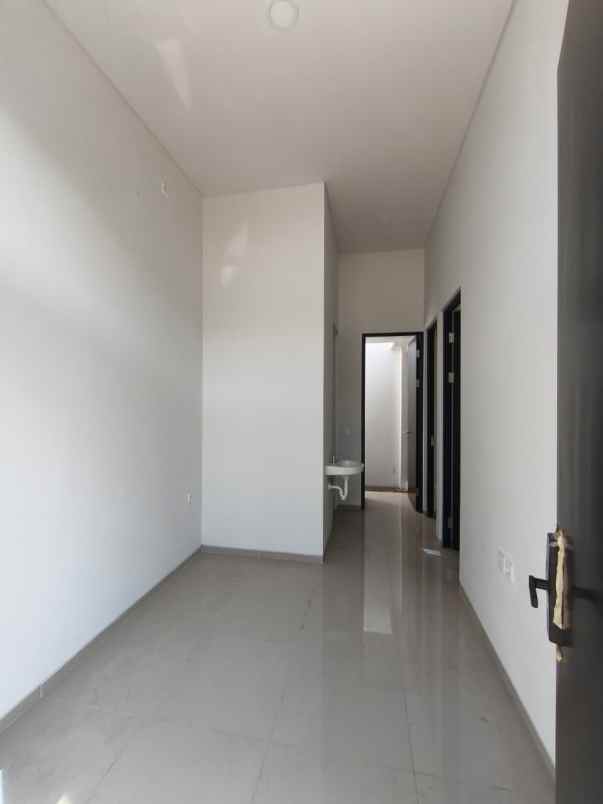 dijual rumah park sunrise 1 lantai 700 jutaan