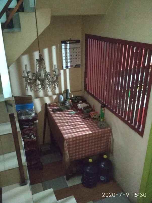 dijual rumah pasar lembang