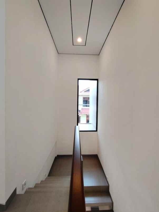 dijual rumah pasar minggu