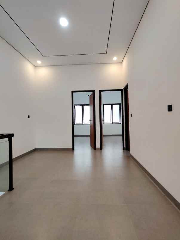 dijual rumah pasar minggu