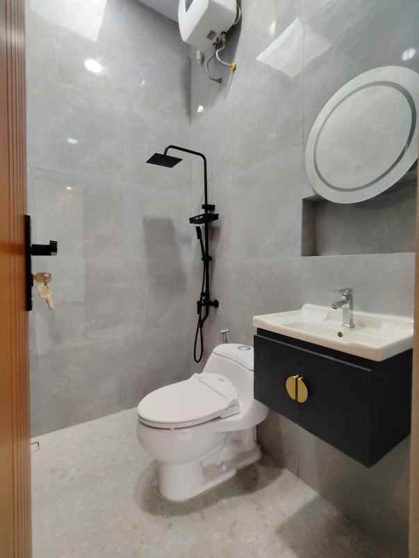 dijual rumah pasar minggu