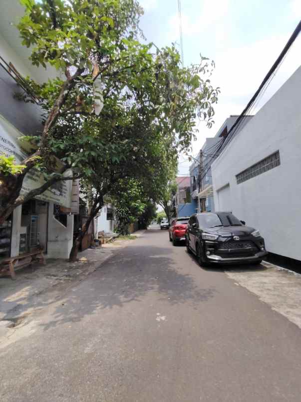 dijual rumah pasar minggu