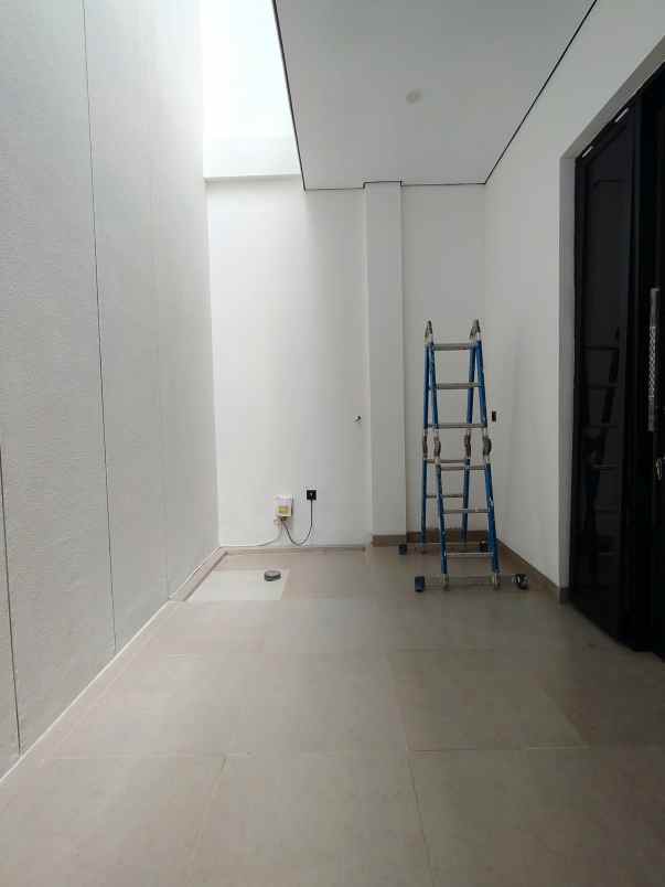 dijual rumah pasar minggu