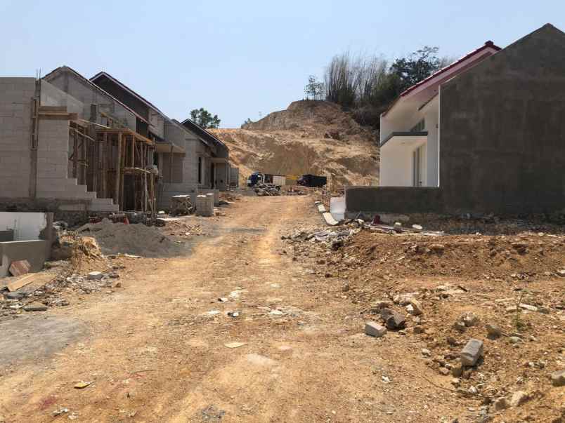 dijual rumah pendekan margodadi seyegan