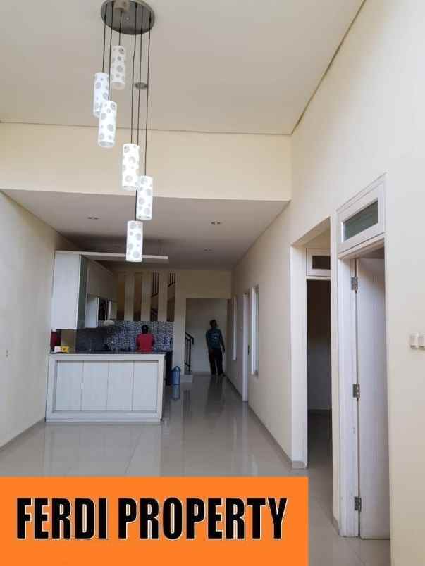 dijual rumah perumahan citra gran cibubur