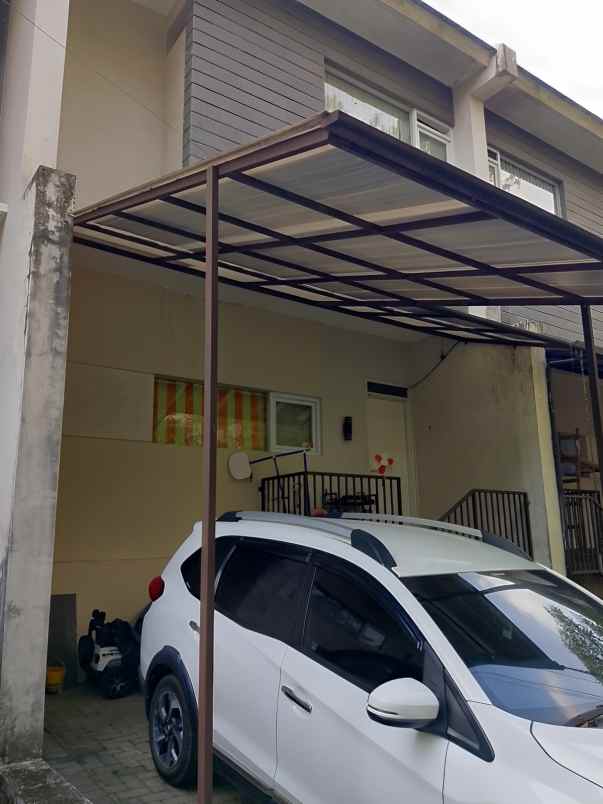 dijual rumah perumahan cluster pondok