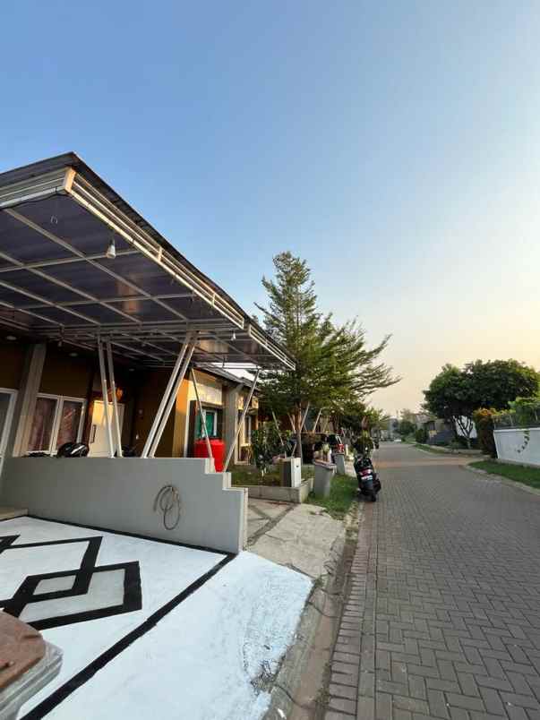 dijual rumah perumahan familia urban