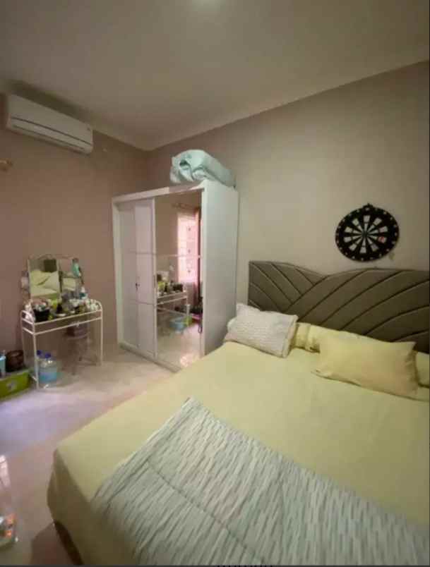 dijual rumah perumahan jatinegara baru