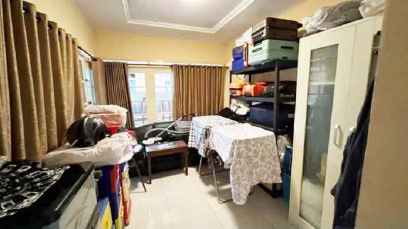 dijual rumah perumahan kopo elok jl