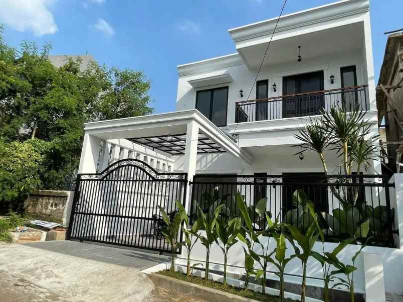 dijual rumah perumahan mega cinere