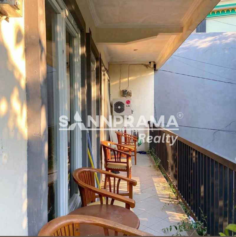dijual rumah petukangan selatan