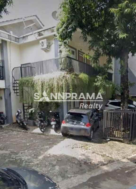 dijual rumah petukangan selatan