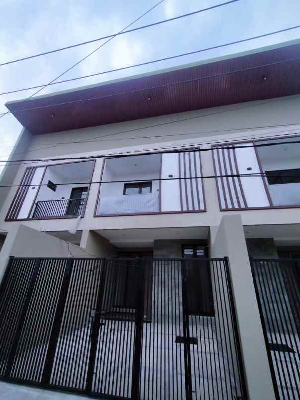 dijual rumah ploso timur