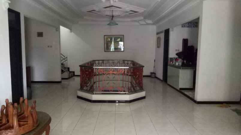 dijual rumah ploso timur