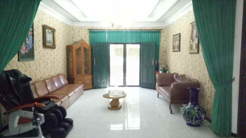 dijual rumah ploso timur