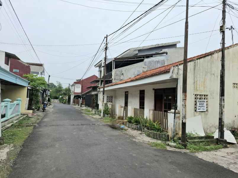 dijual rumah pojok dekat univ islam jember