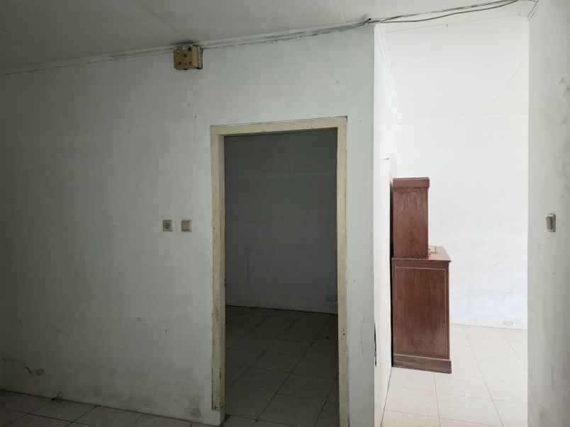 dijual rumah pojok dekat univ islam jember