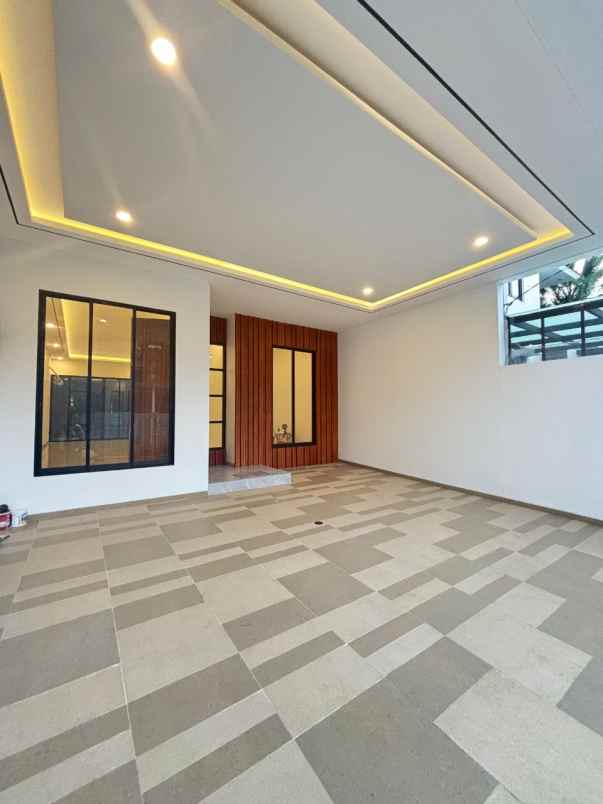 dijual rumah pondok indah