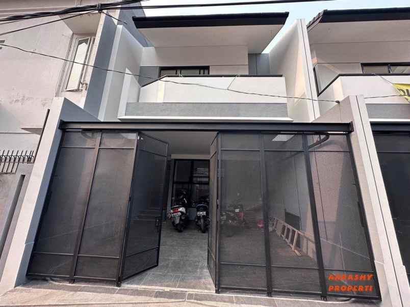 dijual rumah pondok kelapa