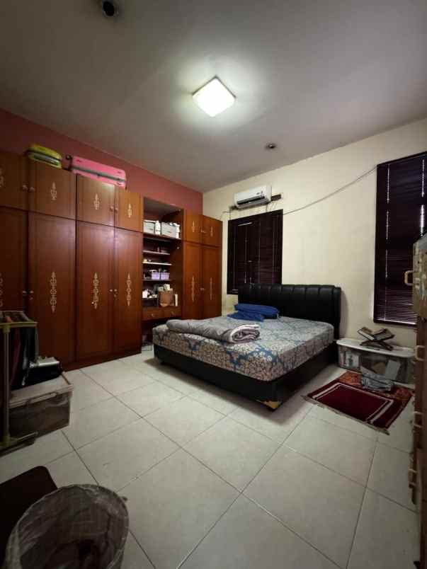 dijual rumah pondok labu cilandak