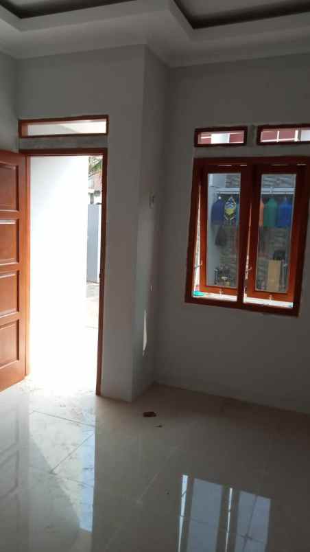 dijual rumah pondok petir