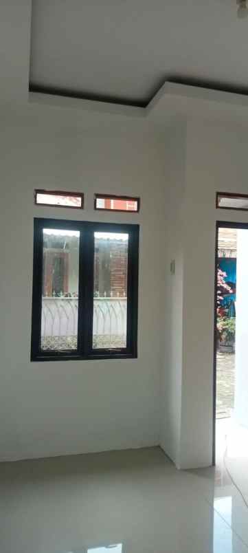 dijual rumah pondok petir