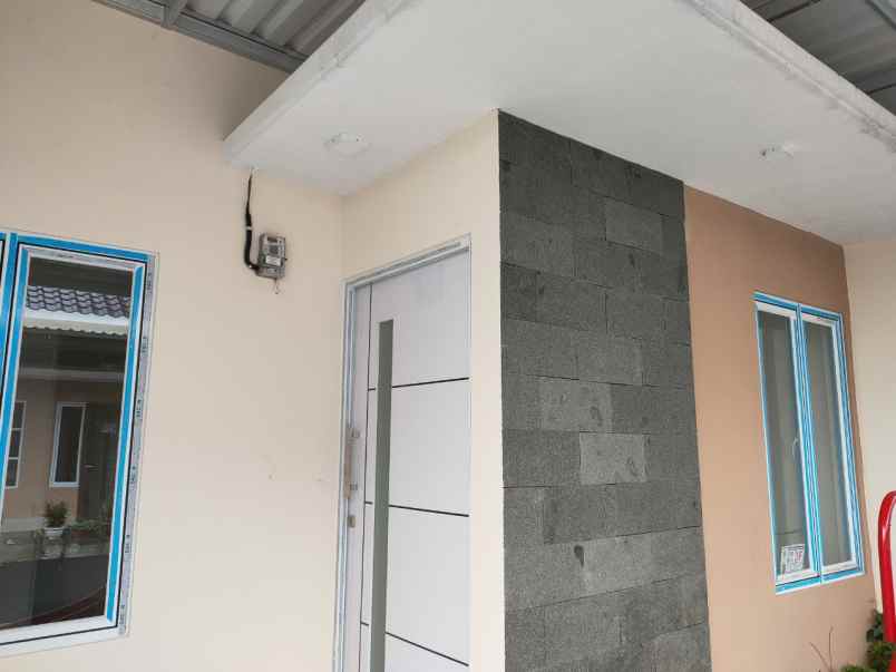 dijual rumah pondok terong